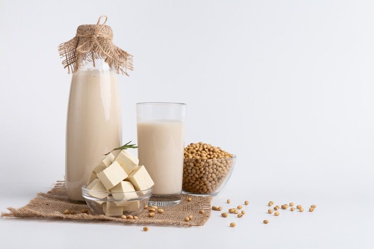 Lapte si brânză de soia în postul Paștelui: valori nutritive și beneficii