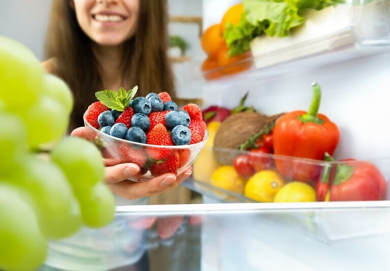 Elimina disconfortul kilogramelor în plus cu fructe de padure