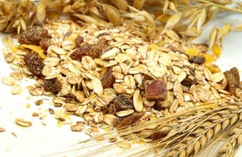Natural, sanatos si cu putine calorii: Muesli