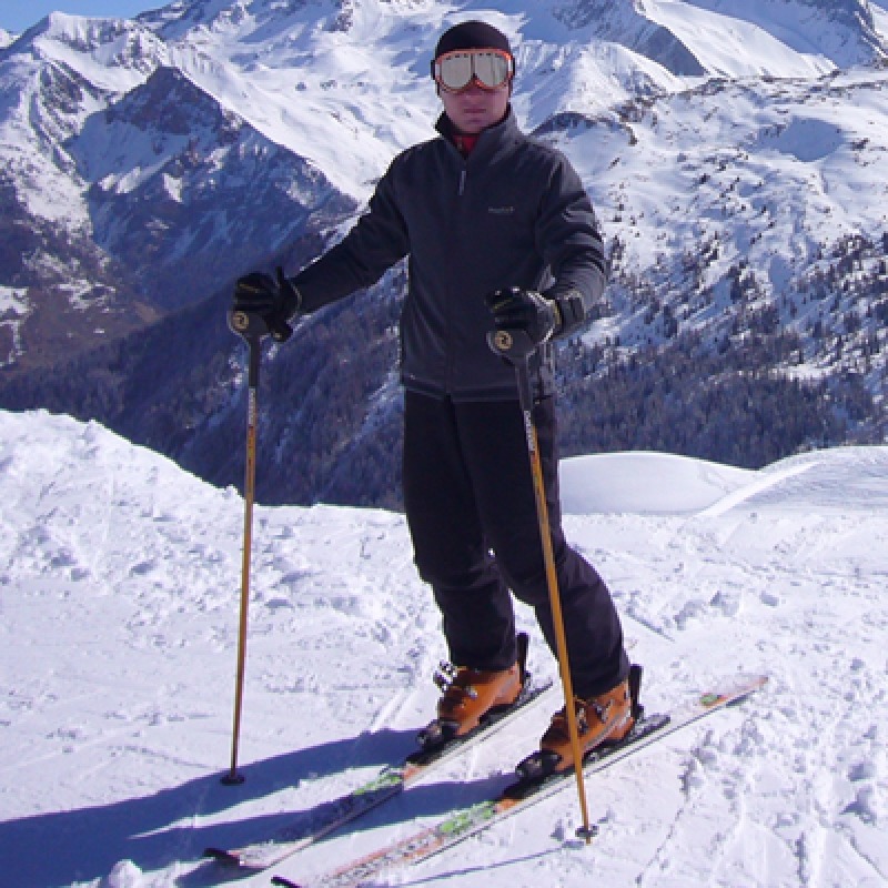 Andrei Stefan, monitor de schi: „Schiul este un sport extraordinar, intr-un cadru de vis”