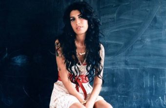 Amy Winehouse – un destin carusel intre muzica, droguri si anorexie