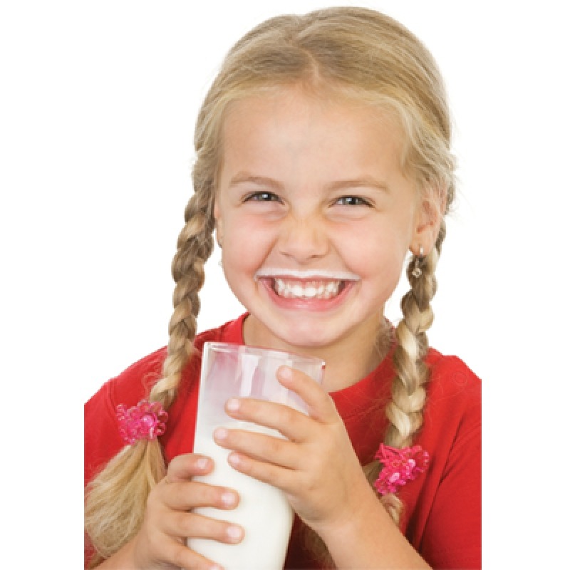 Beneficiile consumului de lapte la adolescenti si tineri