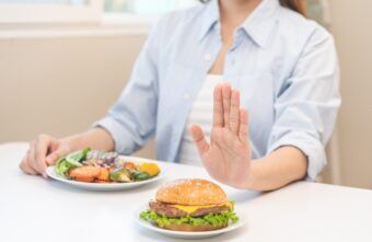 Alimente fără grăsimi ascunse: care sunt și cum să le incluzi mai des în dietă