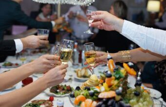 10 pași pentru a organiza un meniu vegetarian pentru nunta ta