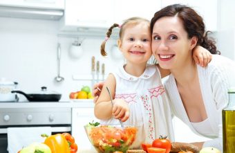 6 reguli elementare pentru alimentatia unui copil