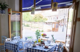 Gusturi grecesti autentice la Meze Taverna din Centrul Vechi