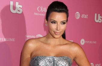 Kim Kardashian, femeia care innebuneste mapamondul cu formele ei