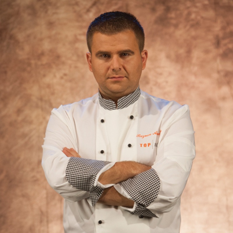 Din secretele bucatariei moleculare cu Razvan Alexandru, fost concurent la Top Chef