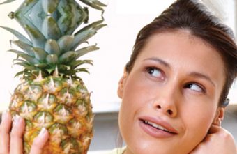 6 motive pentru care merita sa incluzi ananasul in dieta