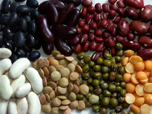 slabit cu apa si lamaie dieta 700 calorii pe zi