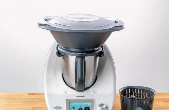 Thermomix, aparatul care poate inlocui 12 electrocasnice