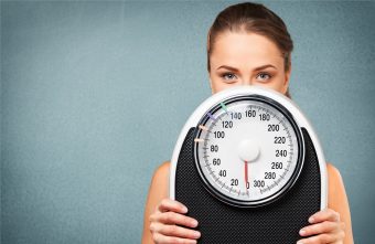 8 metode neobisnuite de a pierde kilograme