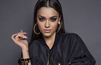 Karmen: „Atunci cand te accepti, poti zambi cu incredere!”