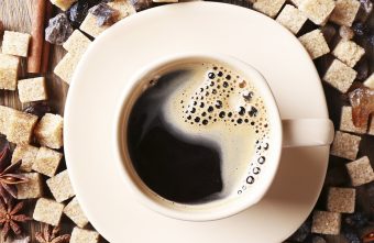 Zaharul: Pericolul real din cafeaua ta de dimineata