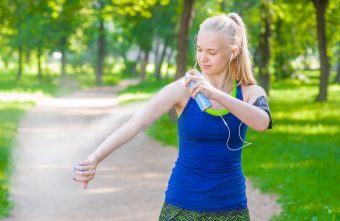 Te supara insectele cand faci jogging? Plante care te ajuta sa te lupti cu tantarii