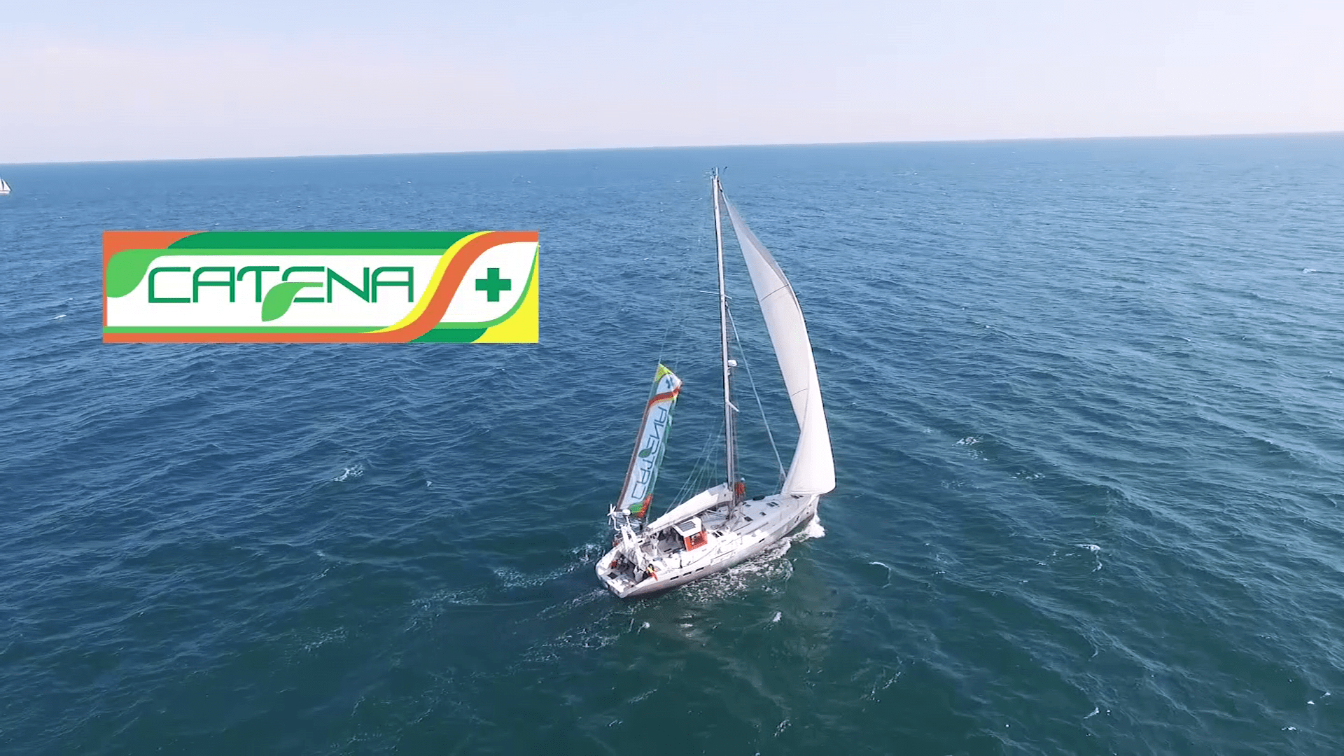 Navigatorul Marius Albu urează românilor Sărbători fericite din Oceanul Indian
