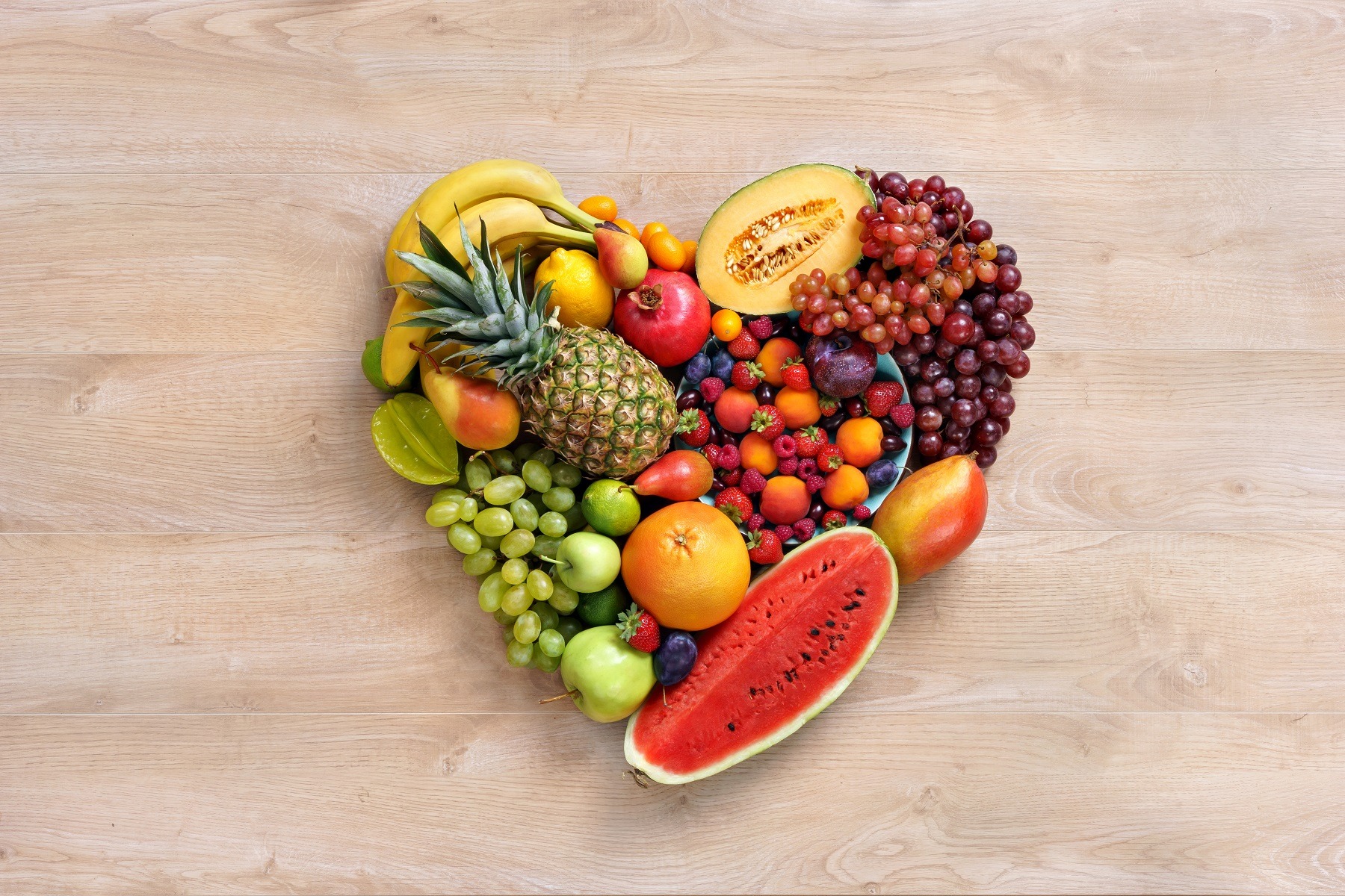 Dietele bogate în fructe şi legume îmbunătăţesc sănătatea inimii după doar 8 săptămâni