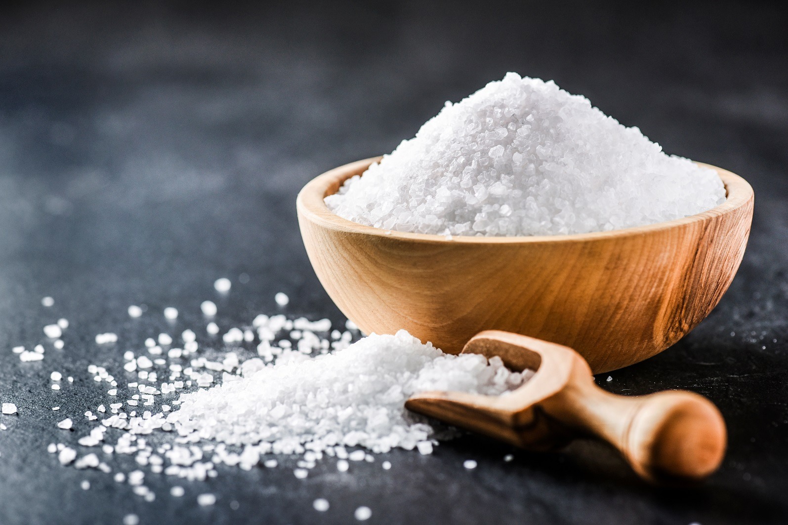 Cum să reduci consumul de sare: sfaturi utile de pus în aplicare