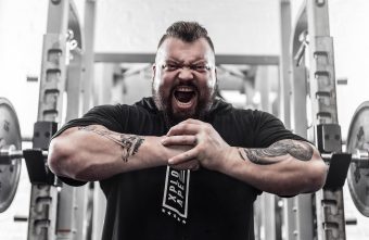 Eddie Hall, unul dintre cei mai puternici oameni de pe planetă, încearcă sporturi olimpice