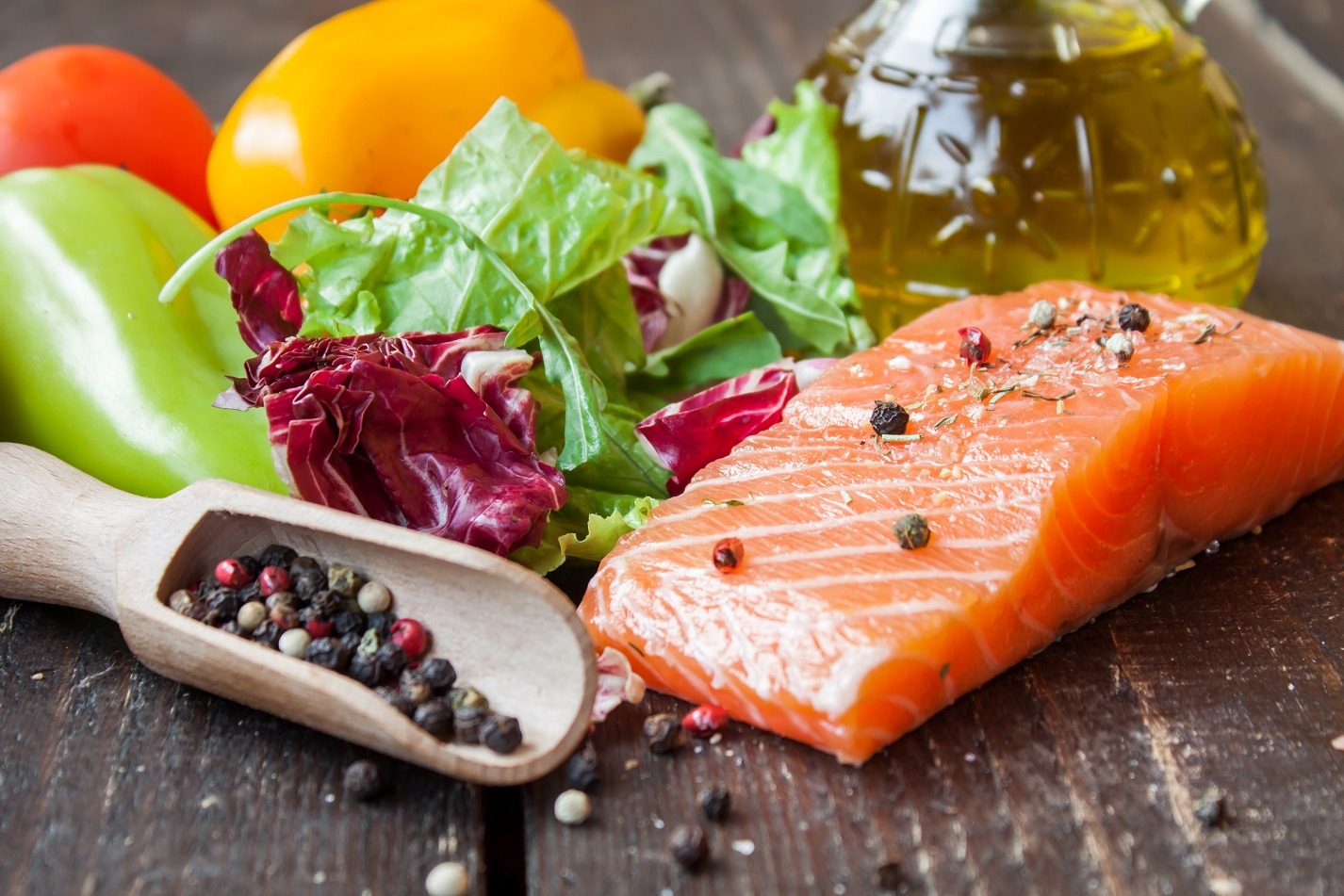 Dieta mediteraneeană protejează împotriva artritei reumatoide?