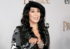 Cher arată fenomenal la 74 de ani. Care este secretul artistei