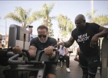 Arnold Schwarzenegger și-a etalat super bicepșii, la 76 de ani, într-un antrenament nebun cu Ronnie Coleman