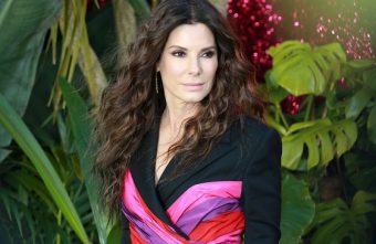 Cu siguranță nu o să îți vină să crezi câți ani are Sandra Bullock. Vedeta sfidează timpul