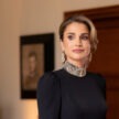 Regina Rania a Iordaniei atrage toate privirile. Este într-o formă de invidiat la 53 de ani