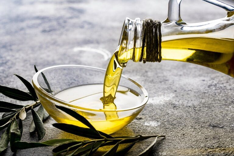 Cele mai importante 10 beneficii ale consumului de ulei de masline