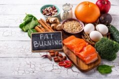 Alimentele potrivite pentru a arde grăsimile