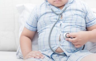 Medic nutriționist: „Există peste 200 de boli care se pot asocia cu obezitatea, încă din copilărie”