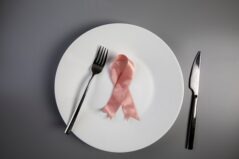 E dovedit științific: dieta deficitară crește riscul de cancer