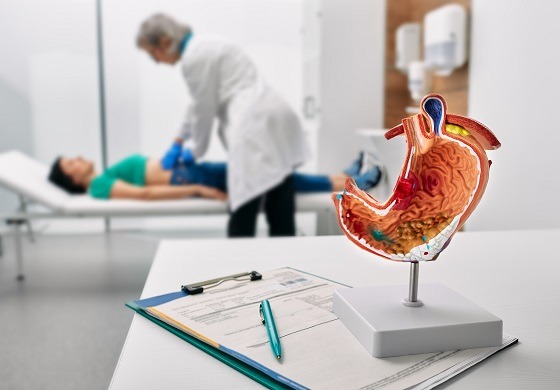 Fiți atenți la simptomele subtile ale ulcerului gastric ca să evitați complicațiile