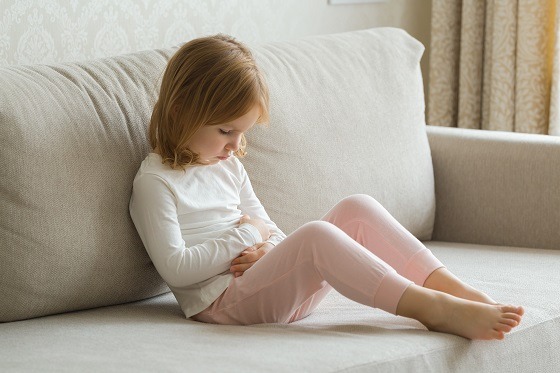 Simptome paraziți intestinali – cum să-i recunoști și să acționezi în consecință