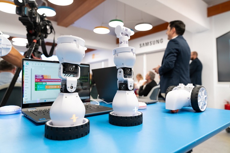 Proiect de cercetare axat pe incluziune realizat de Shape Robotics și KinetoBebe