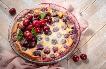 3 rețete perfecte de prăjitură cu cireșe. Un deliciu pentru orice ocazie