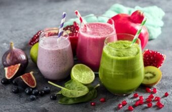 Rețete de smoothie proteic, ideale pentru micul dejun sau pentru gustarea de după antrenament