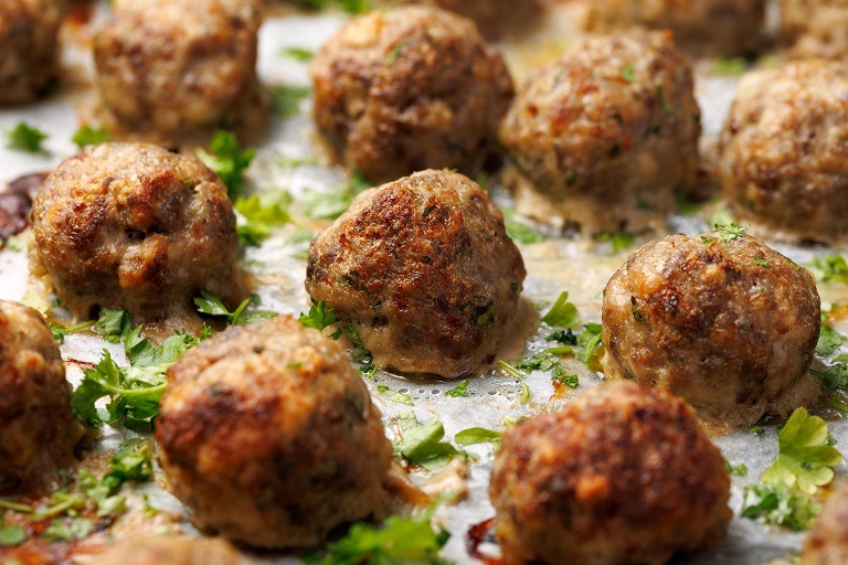 5 rețete de dietă cu carne tocată la cuptor – idei sănătoase și gustoase