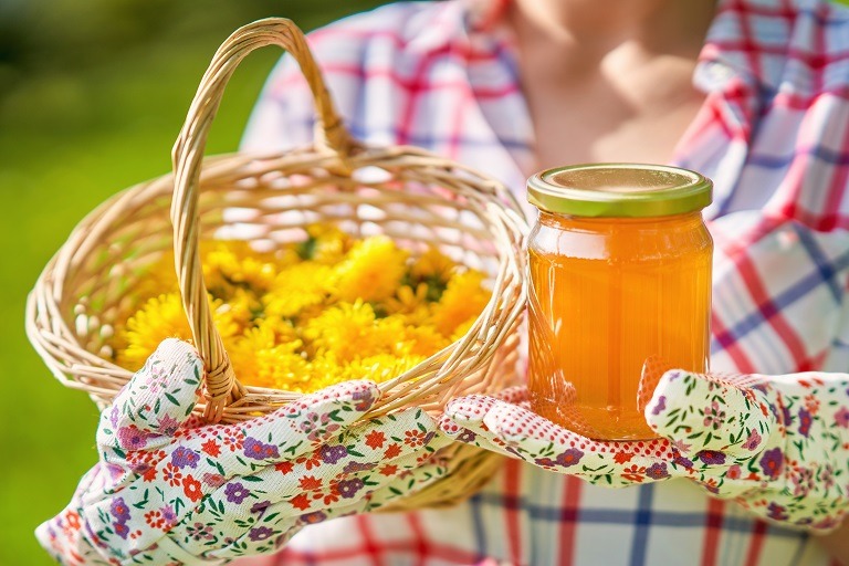 Sirop de păpădie: cum se consumă și ce beneficii are