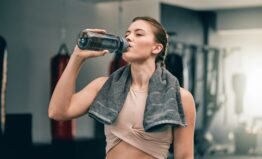 Hidratarea în sport, hidratarea corectă a sportivilor: cât, când și ce să bei