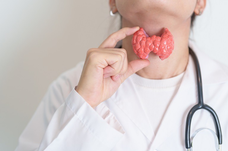 Sănătatea glandei tiroide. Nutrienți cheie pentru funcționare optimă