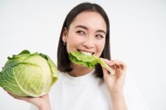 Consumul de varză: beneficii pentru digestie și detoxifiere