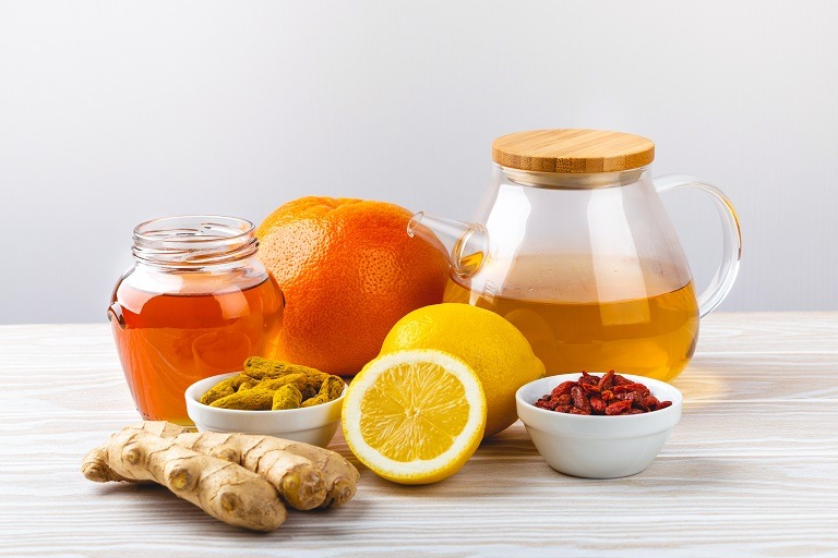 Imunitate de fier: alimente, plante și pași simpli pentru sezonul rece