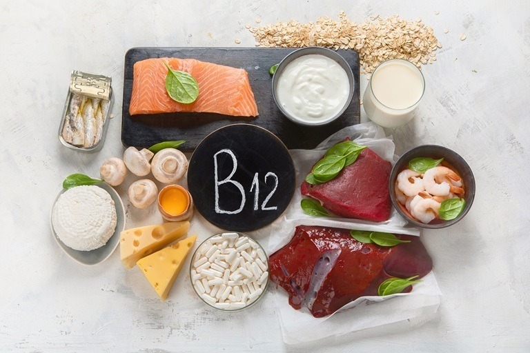 Deficit de vitamina B12: simptome, cauze și rolul alimentației în prevenție