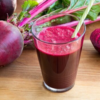 Tratamentul cu suc de sfeclă roșie: cum se ține corect, pas cu pas