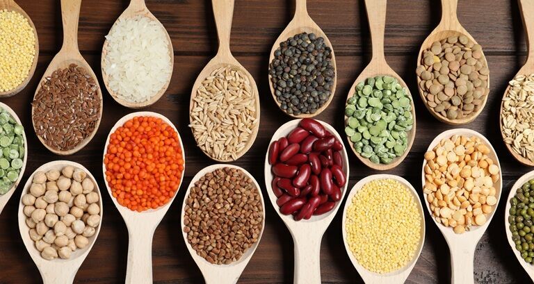 Superalimente pentru femei: ce să incluzi în alimentația zilnică