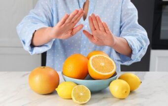 Intoleranța la fructoză: de ce apare, simptome și sfaturi