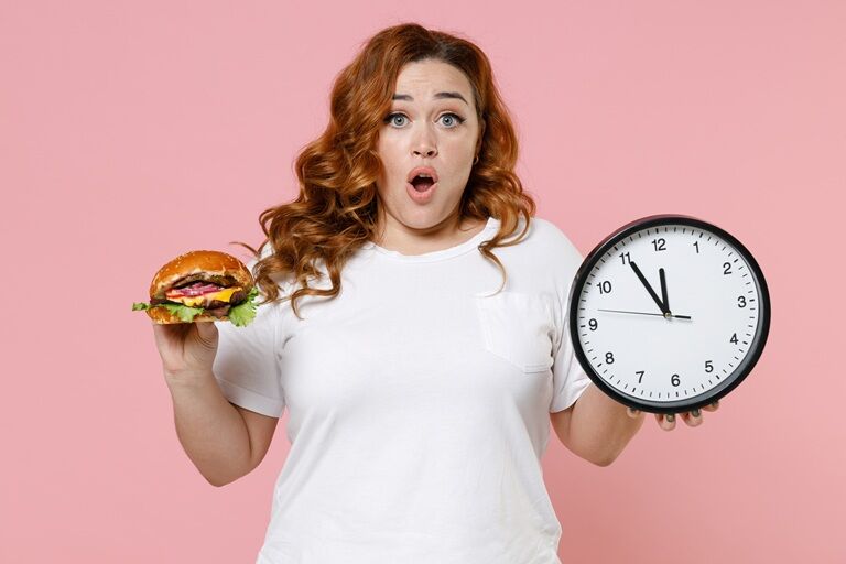 ”Nu mânca după ora 18:00”: Mit sau realitate despre slăbit?