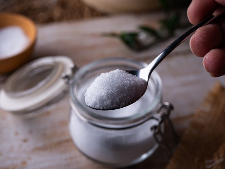 Ce conține eritritolul și cum se obține: este un produs natural sau chimic?