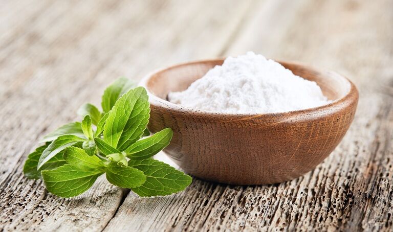 Stevia rebaudiana, îndulcitor natural. Vezi ce beneficii și ce efecte are